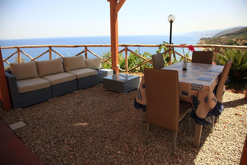 Casa Verde Mare Кастель-ді-Туза Екстер'єр фото